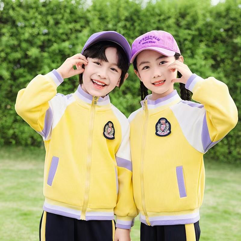 校服